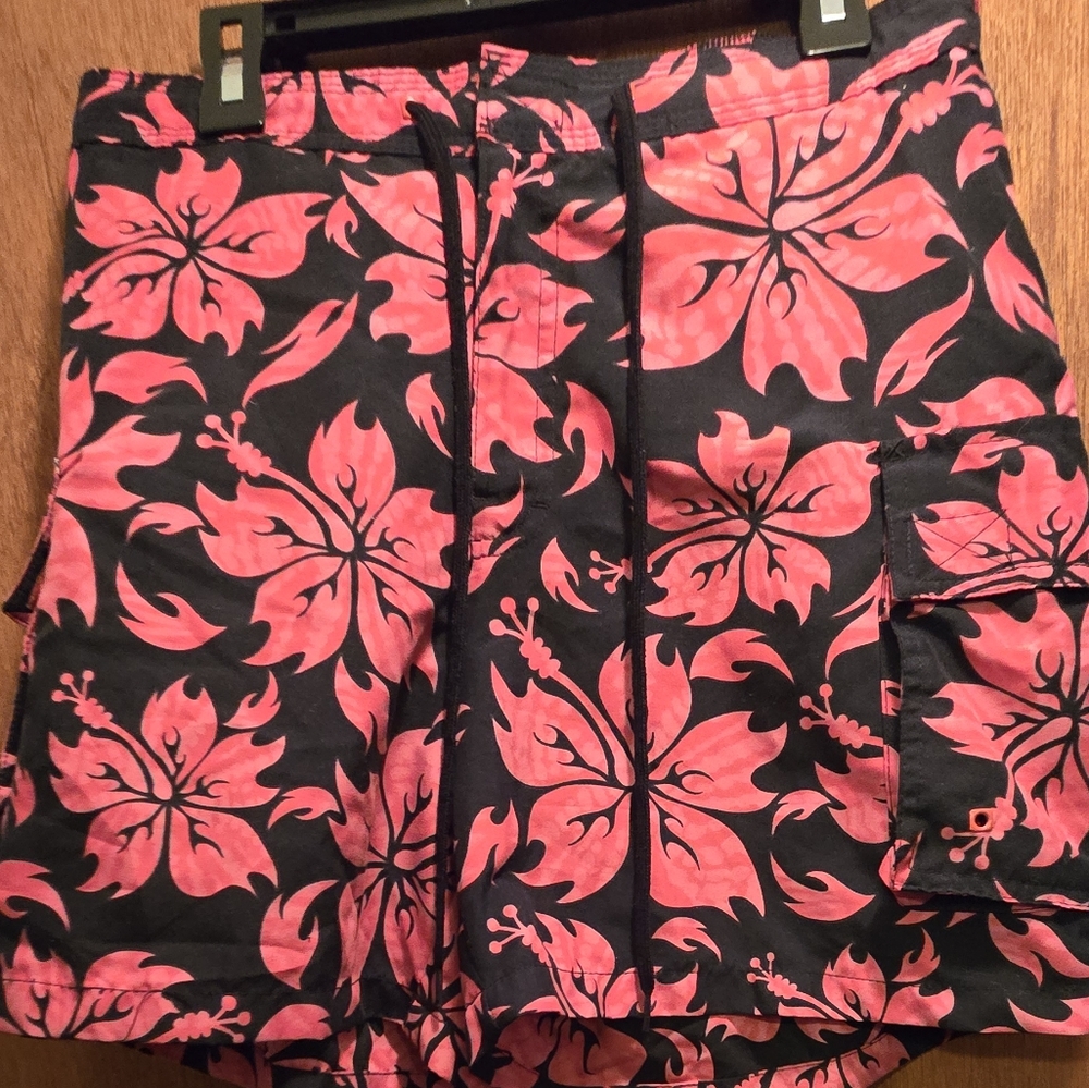 Catalina Black & Pink Floral Swimsuit Surf Board Shorts Ladies SzS4-6 - Picture 2 of 6